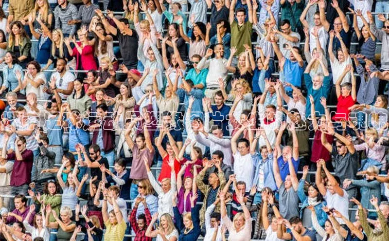 米乐yy易游下载官网百度安全社区探索足球运动员塑像图片女生的魅力与魂魄